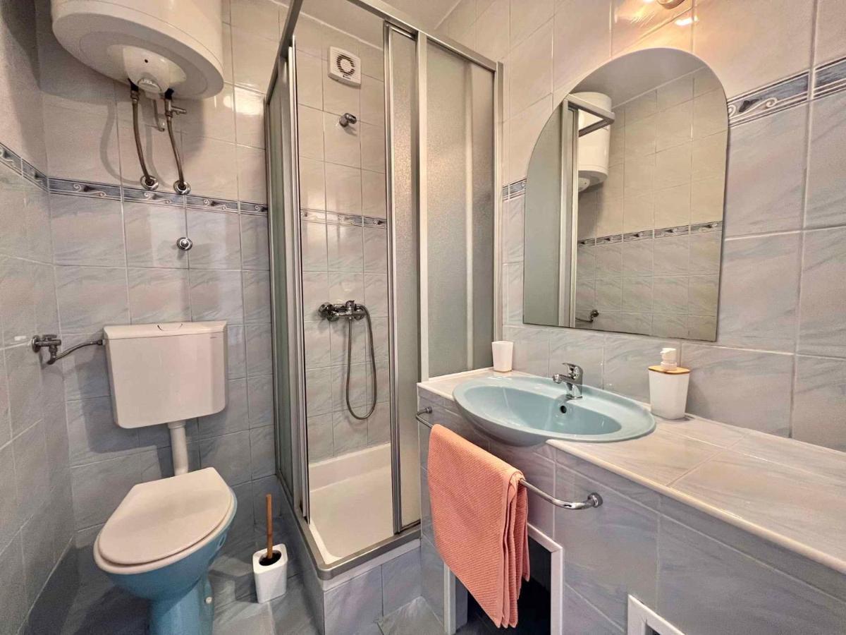 Apartments In Dramalj 45034 Extérieur photo