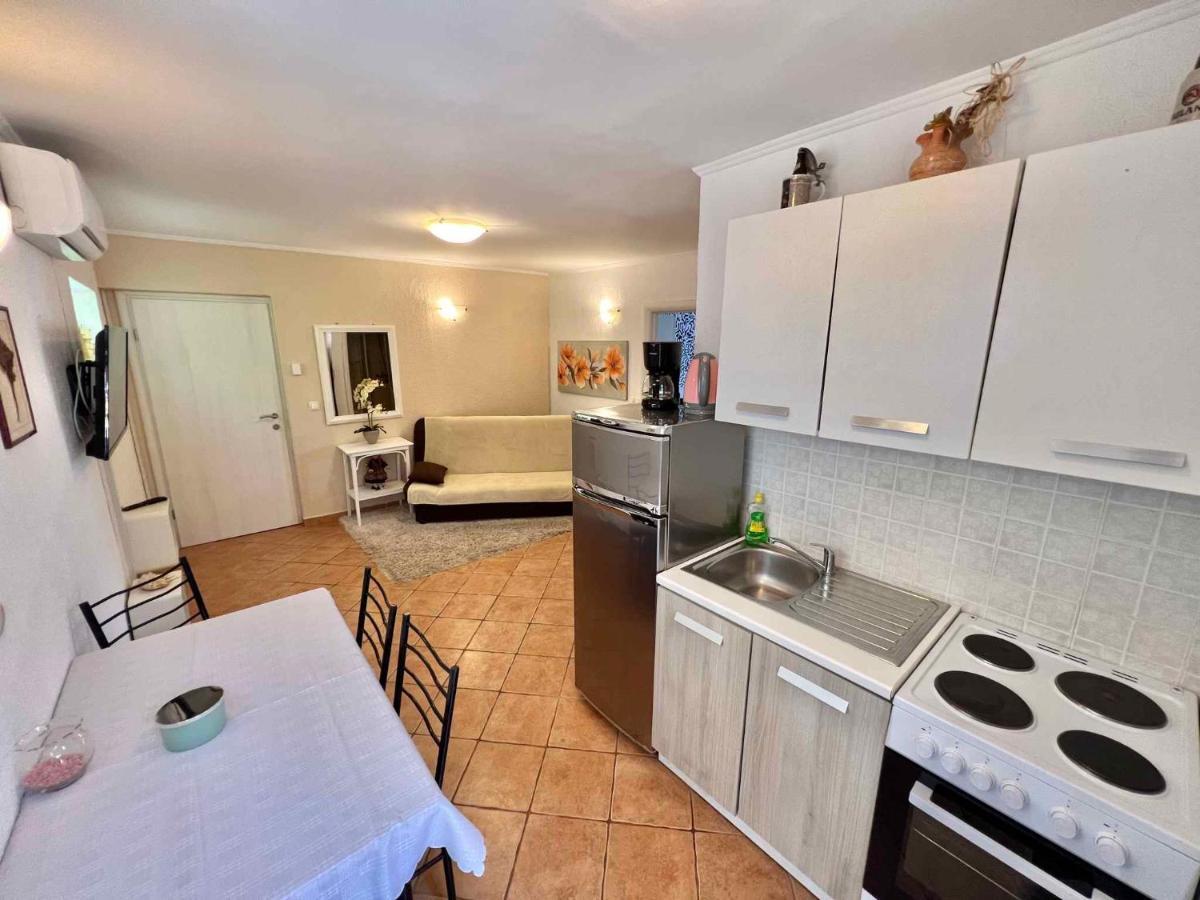 Apartments In Dramalj 45034 Extérieur photo